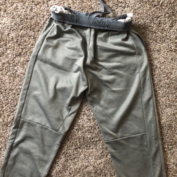 Nike Grey Sweatpants - Picture 3 of 3